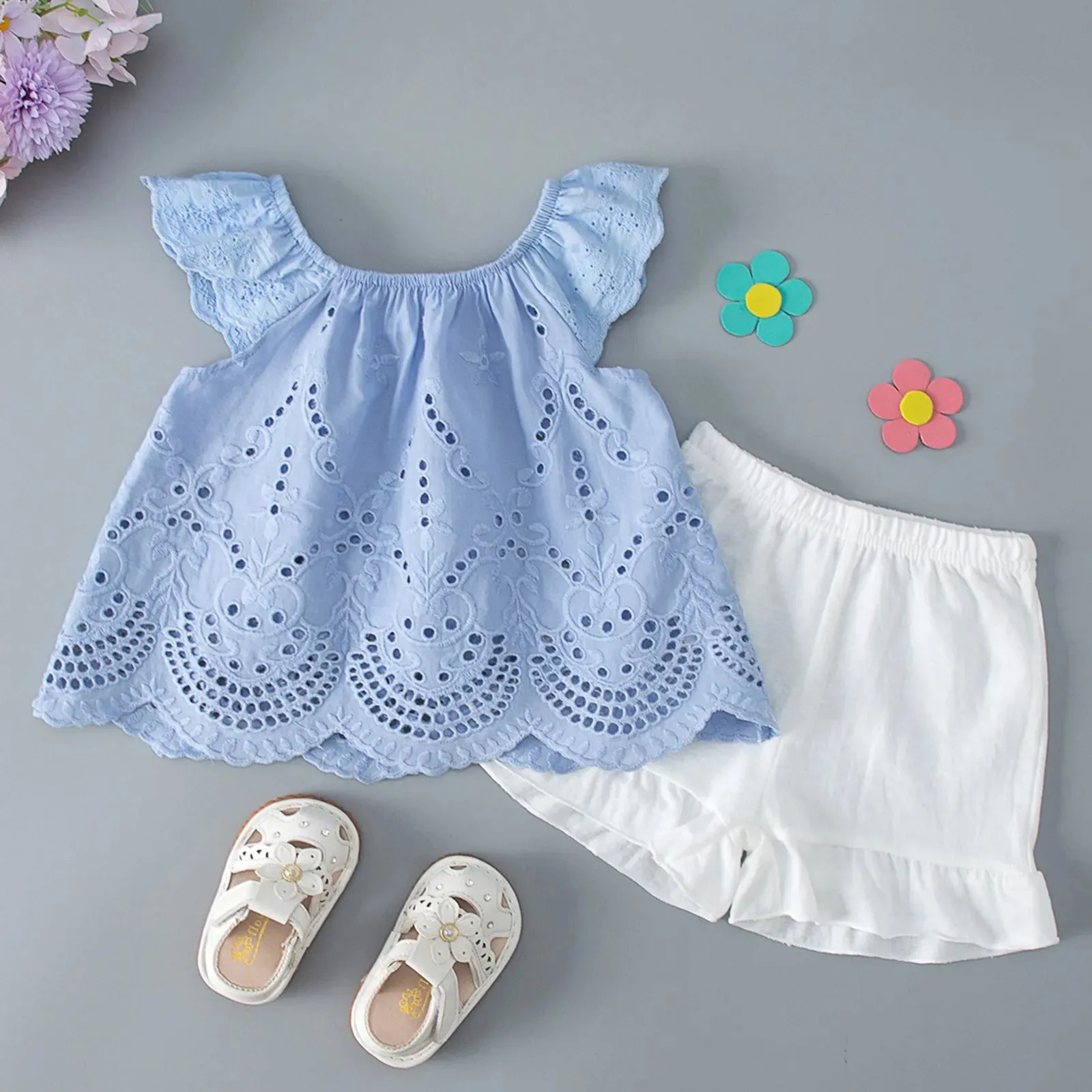 Em Eyelet Set
