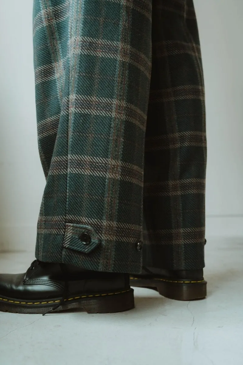 loose slacks pants/checkgreen