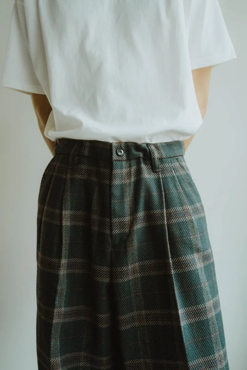loose slacks pants/checkgreen