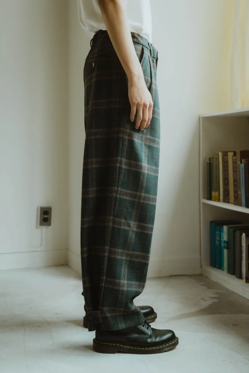 loose slacks pants/checkgreen