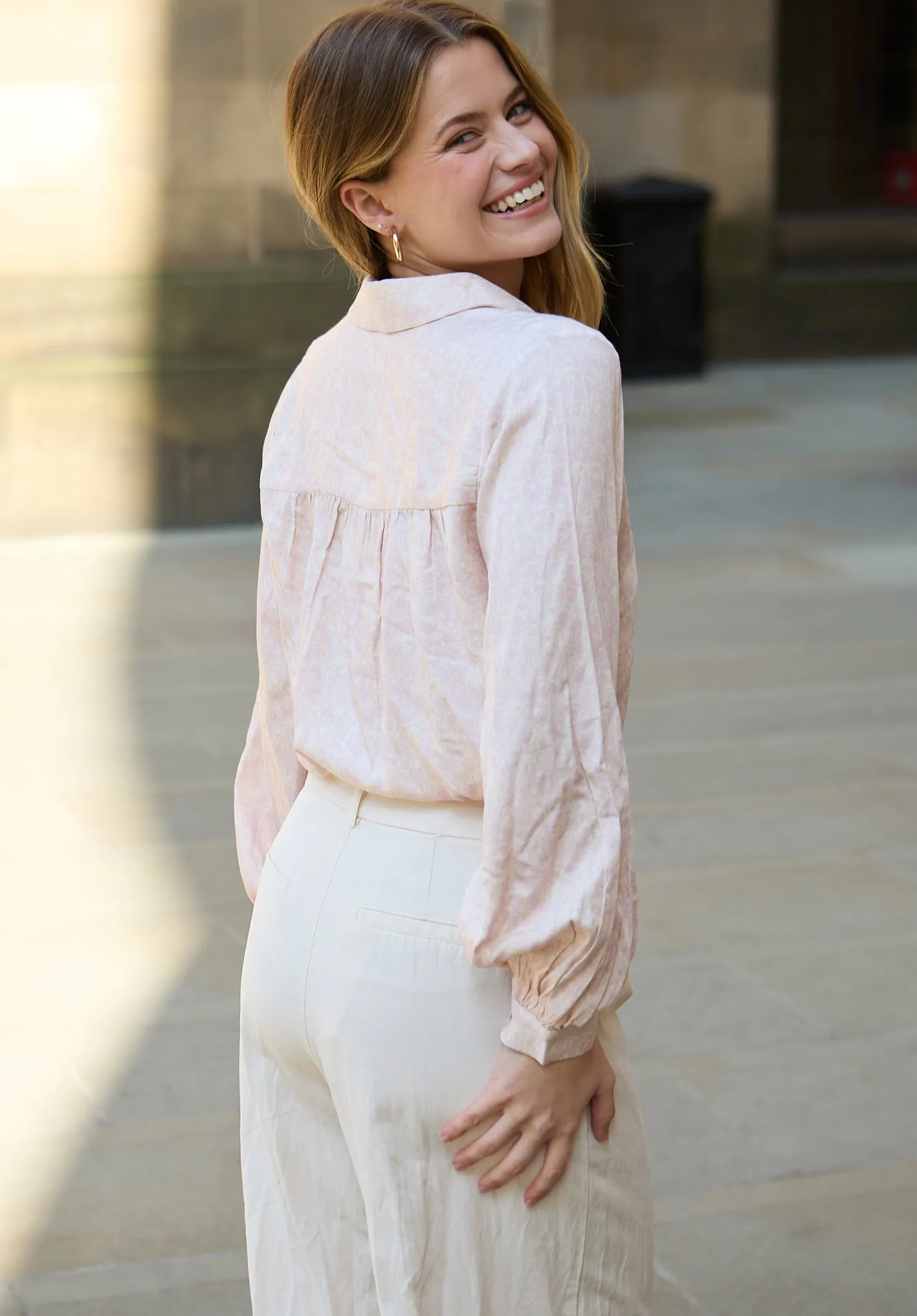 Marrianne Peter Pan Collar Tonal Foulard Floral Print Shirt In Pink