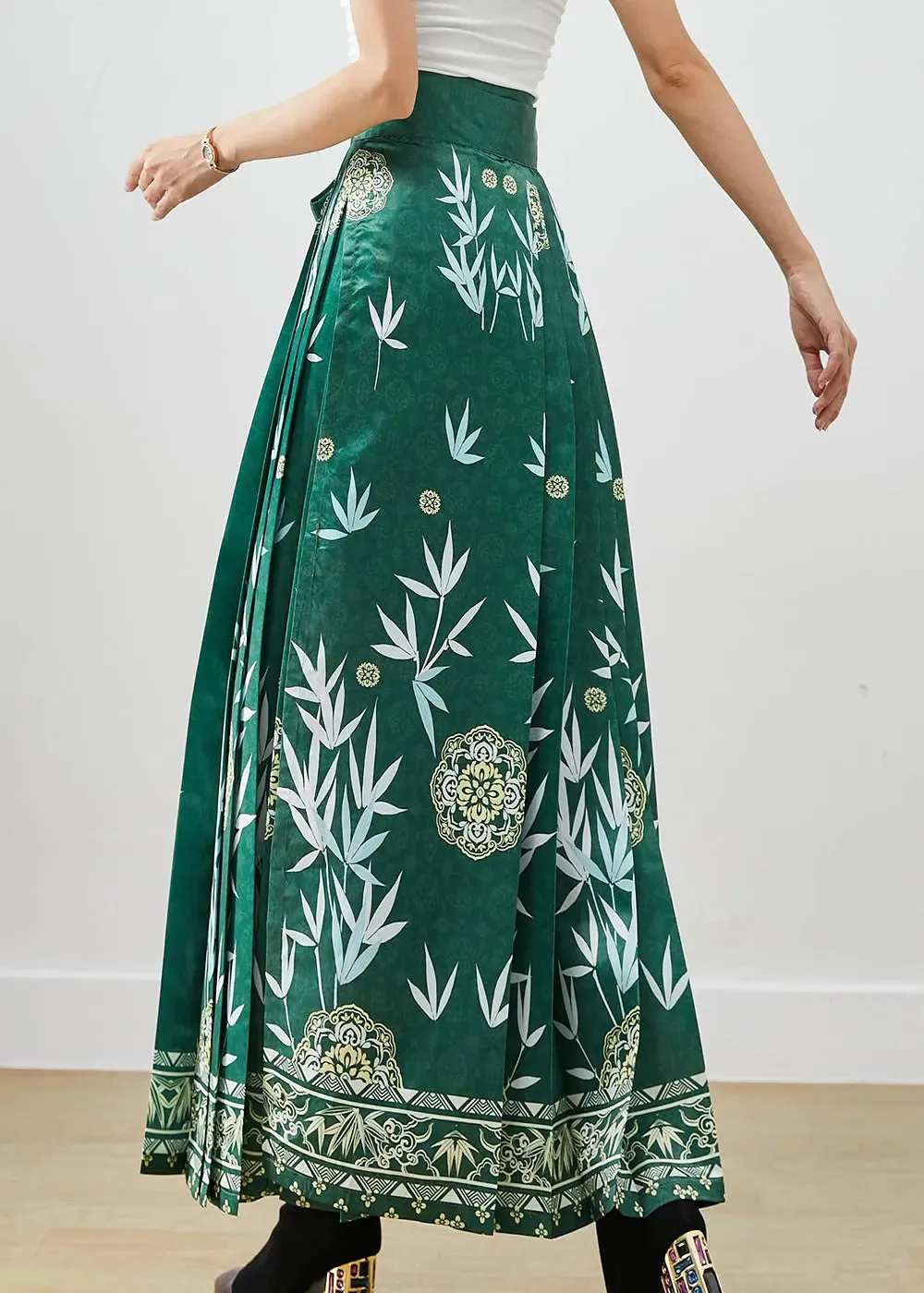 Print Exra Large Hem Silk Pleated Skirts